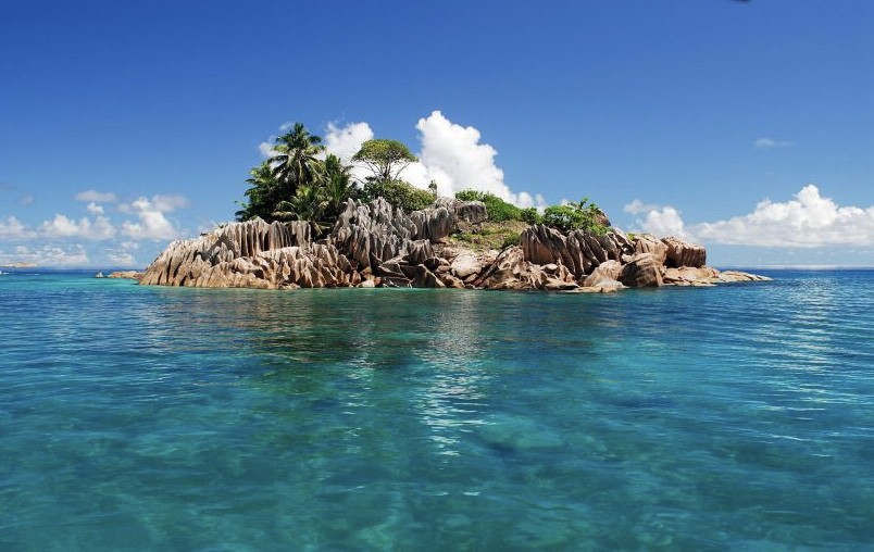 L’ISOLA FELICE DELLE TECNOLOGIE